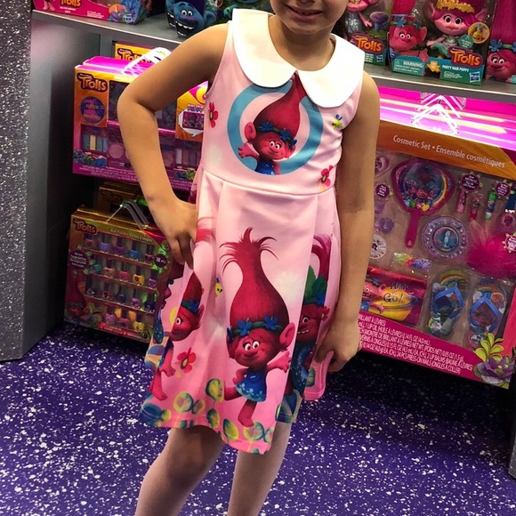 Trolls dress - Picture 5 of 5